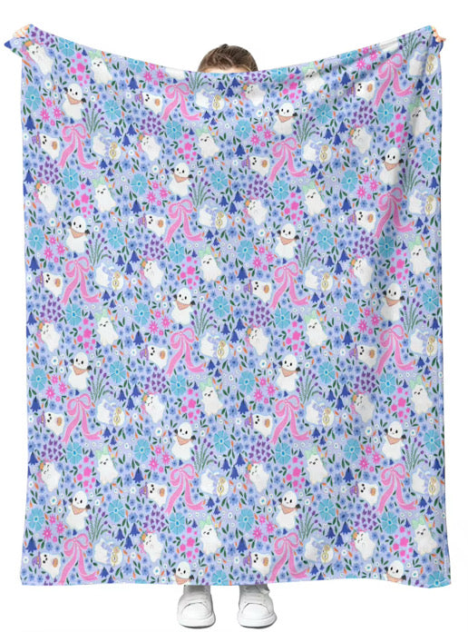 Girly Ghosts Throw Blanket