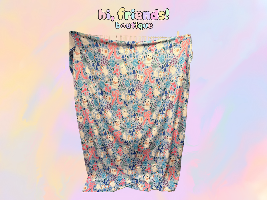Girly Ghosts Throw Blanket
